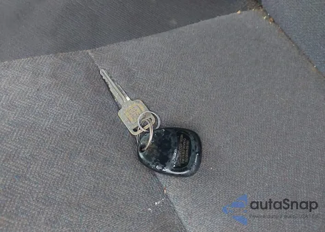 2001 Chevrolet Tracker Hard Top Zr2 from USA, damaged, VIN 2CNBJ734416921249